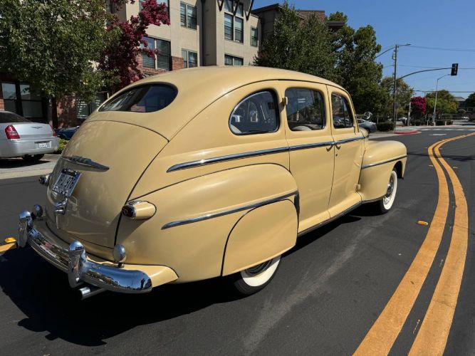 Unknown-Sedan-1948-Yellow-7