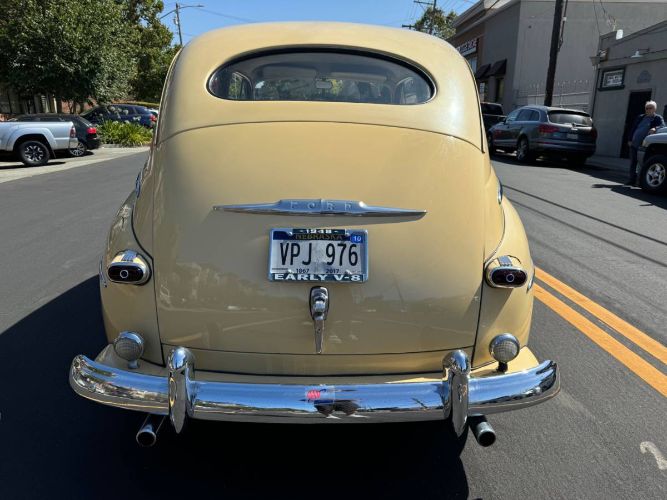 Unknown-Sedan-1948-Yellow-9