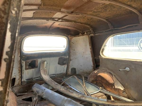 Unknown-Sedan-1949-1