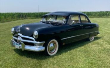 Unknown-Sedan-1950-Black
