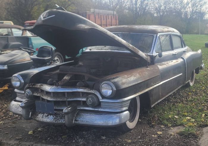 Unknown-Sedan-1950-Green