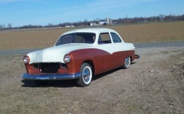 Unknown-Sedan-1951-1