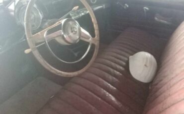 Unknown-Sedan-1951