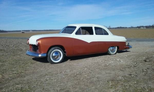 Unknown-Sedan-1951