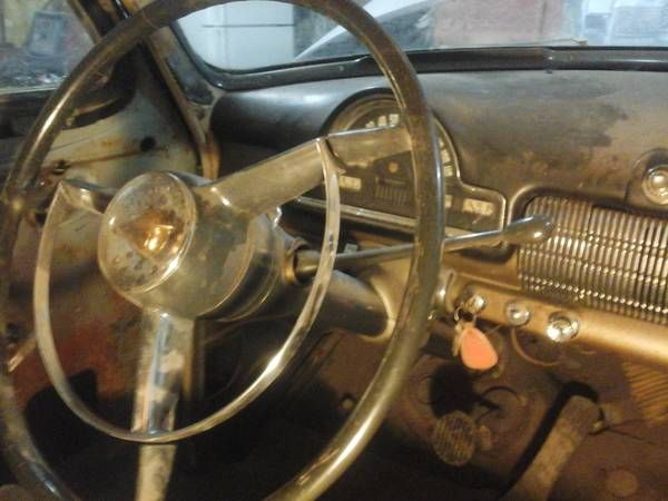 Unknown-Sedan-1952-1