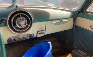 Unknown-Sedan-1952-10