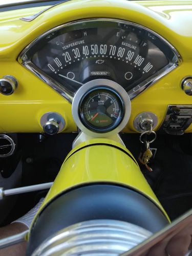 Unknown-Sedan-1955-YellowWhite-16