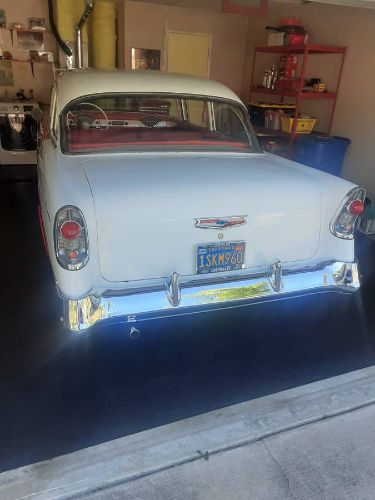 Unknown-Sedan-1956-RedWhite-4