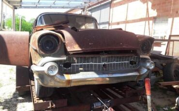 Unknown-Sedan-1957-4