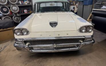 Unknown-Sedan-1958-White-10