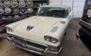 Unknown-Sedan-1958-White-11