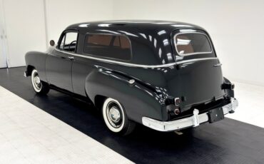 Unknown-Sedan-delivery-1951-Black-Scarlet-Red-1