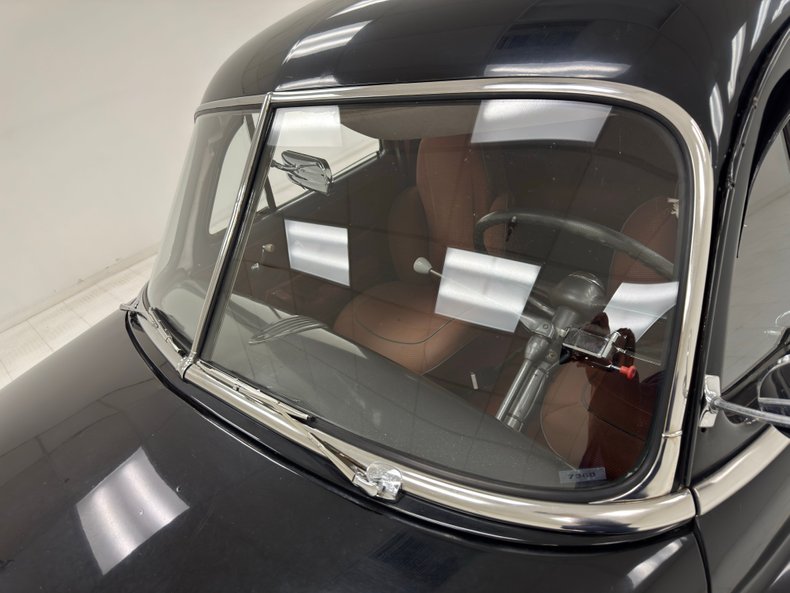 Unknown-Sedan-delivery-1951-Black-Scarlet-Red-29