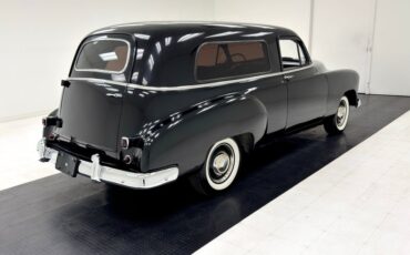 Unknown-Sedan-delivery-1951-Black-Scarlet-Red-3