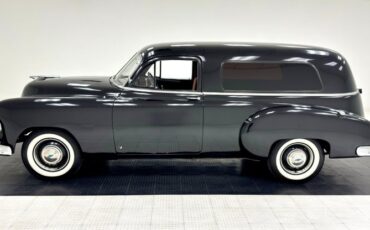 Unknown-Sedan-delivery-1951-Black-Scarlet-Red
