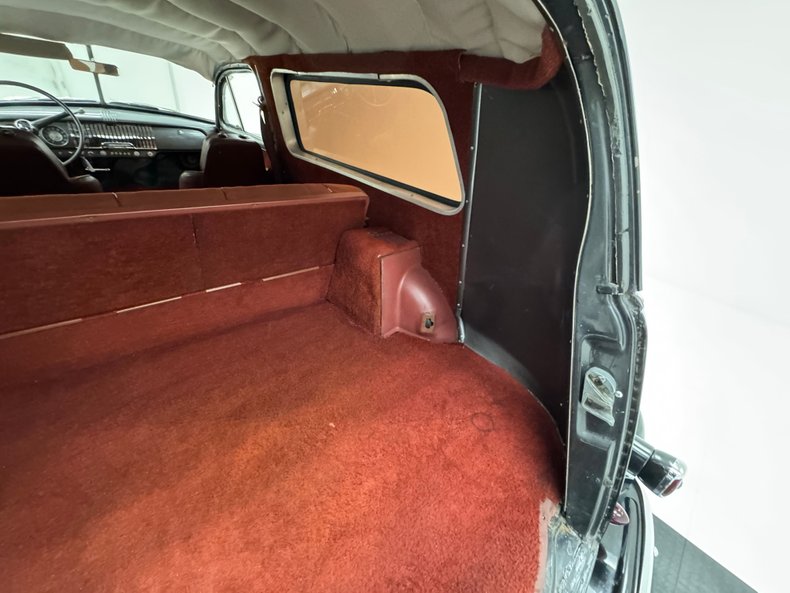 Unknown-Sedan-delivery-1951-Black-Scarlet-Red-46