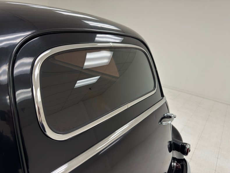 Unknown-Sedan-delivery-1951-Black-Scarlet-Red-7