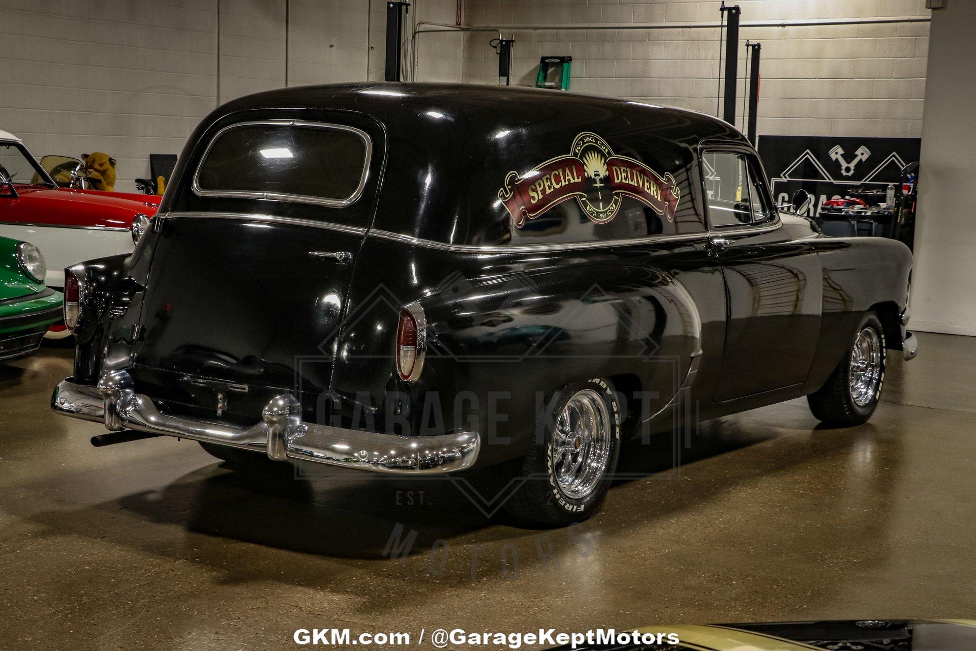 Unknown-Sedan-delivery-1954-Black-Black-amp-White-17