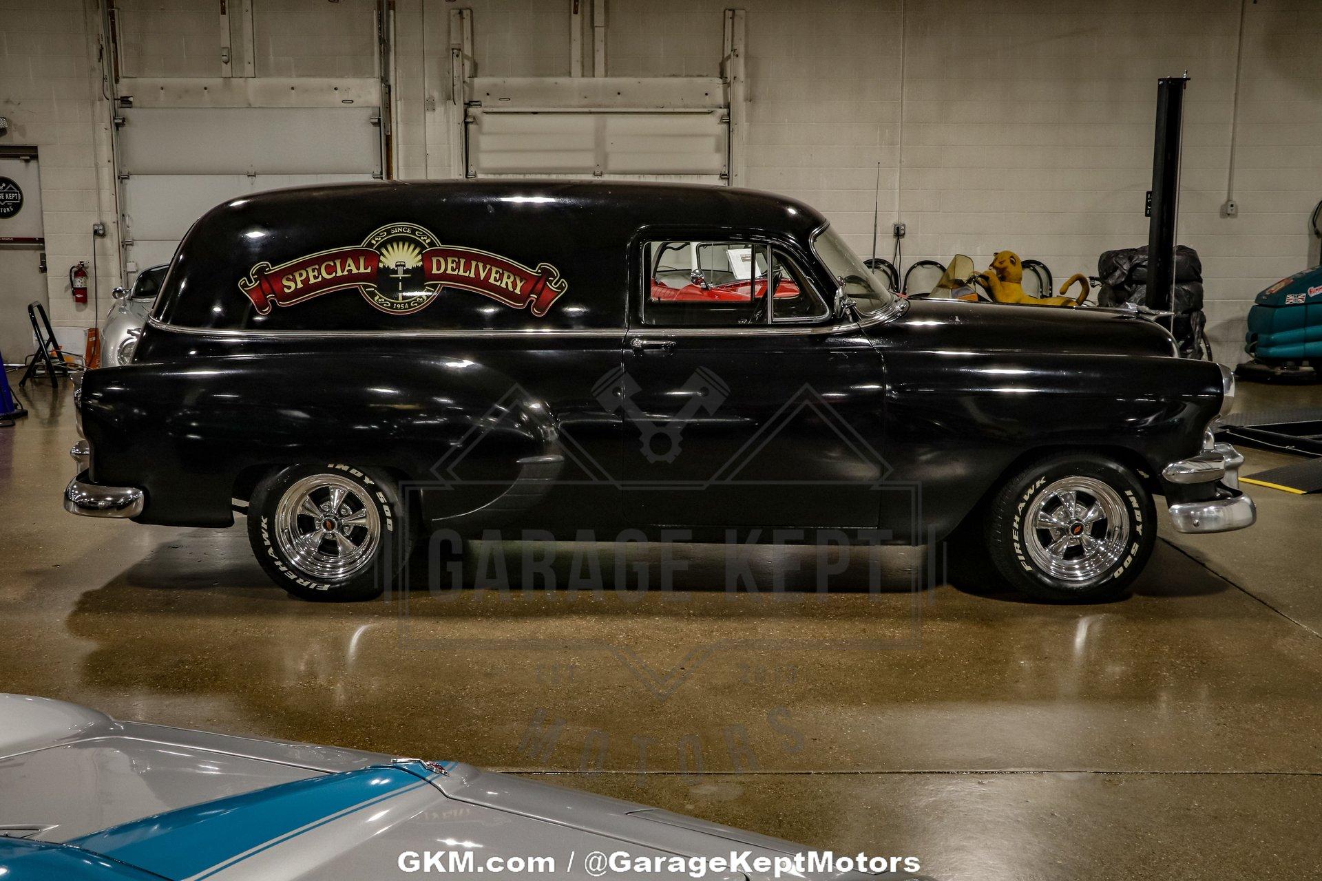 Unknown-Sedan-delivery-1954-Black-Black-amp-White-20