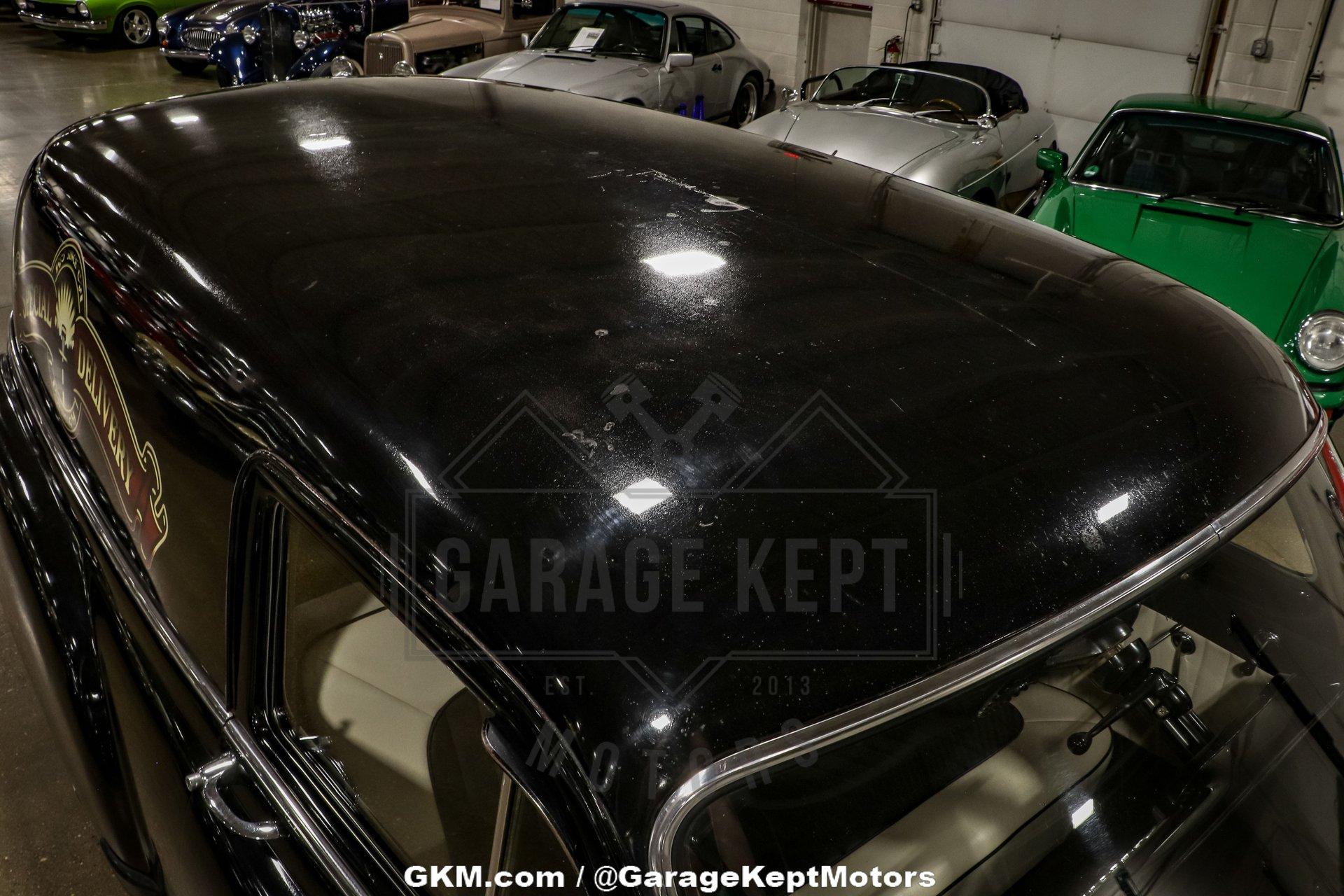 Unknown-Sedan-delivery-1954-Black-Black-amp-White-24