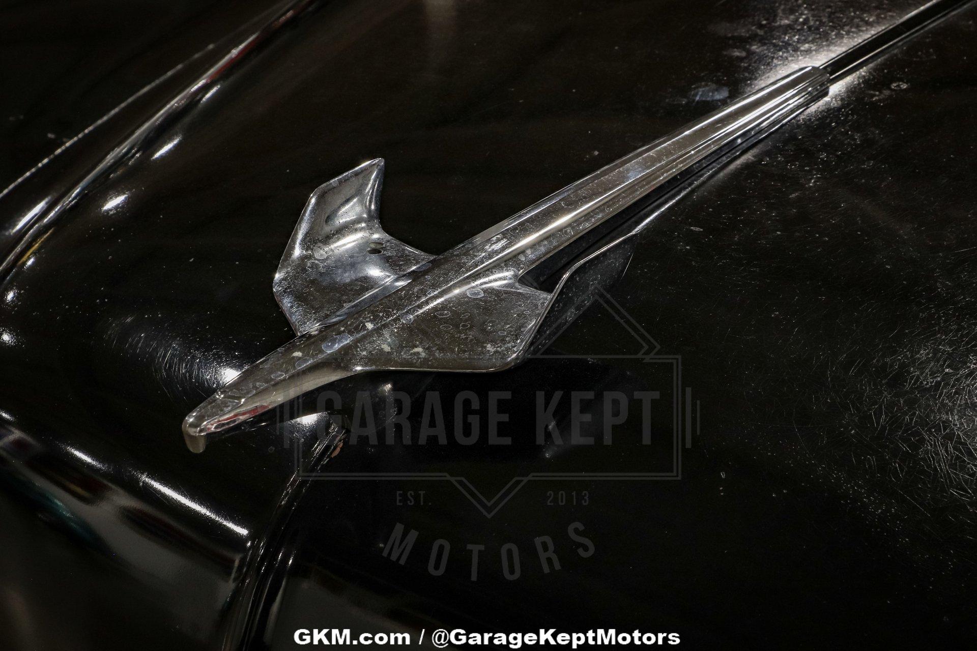 Unknown-Sedan-delivery-1954-Black-Black-amp-White-31