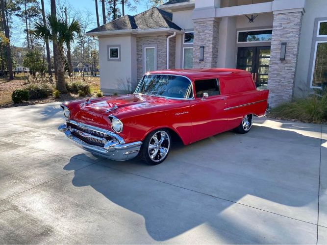 Unknown-Sedan-delivery-1957-Red-1