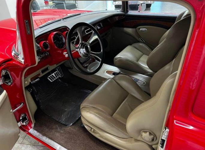 Unknown-Sedan-delivery-1957-Red-6