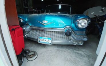 Unknown-Sedan-deville-1957-Blue-2
