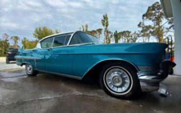 Unknown-Sedan-deville-1957-Blue-6