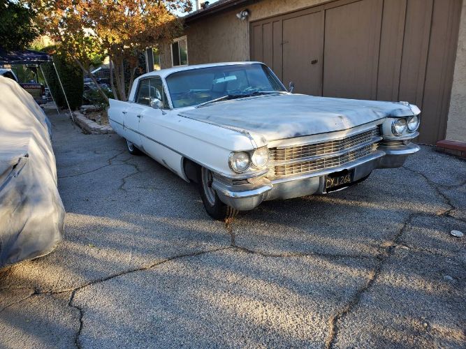 Unknown-Sedan-deville-1963-White-2