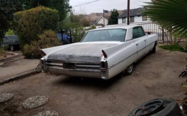 Unknown-Sedan-deville-1963-White-3