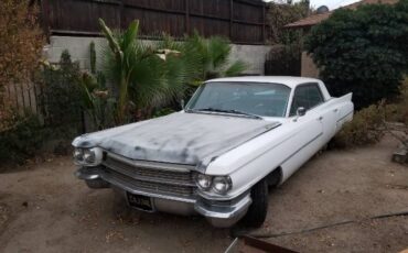 Unknown-Sedan-deville-1963-White-4