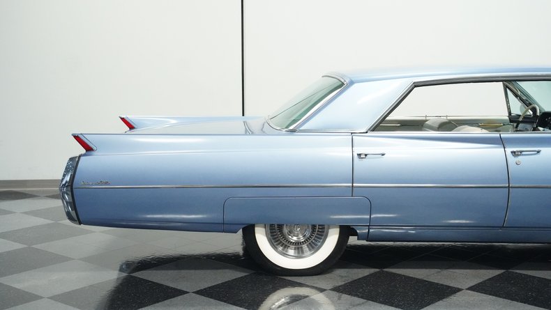 Unknown-Sedan-deville-1964-Iris-White-29