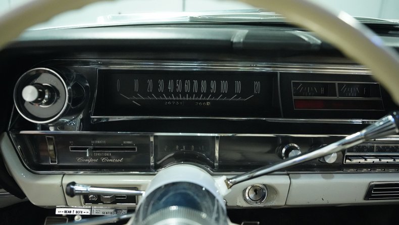 Unknown-Sedan-deville-1964-Iris-White-38