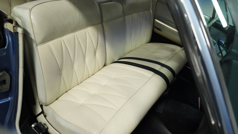 Unknown-Sedan-deville-1964-Iris-White-49