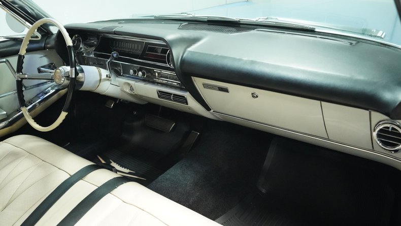 Unknown-Sedan-deville-1964-Iris-White-8