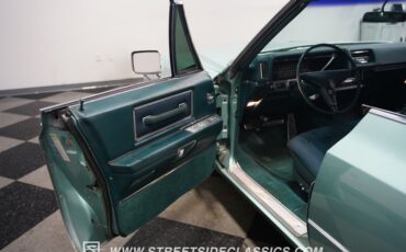 Unknown-Sedan-deville-1968-Silver-Pine-Green-Green-46