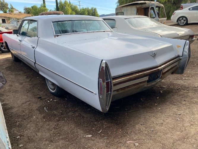Unknown-Sedan-deville-1968-White-6