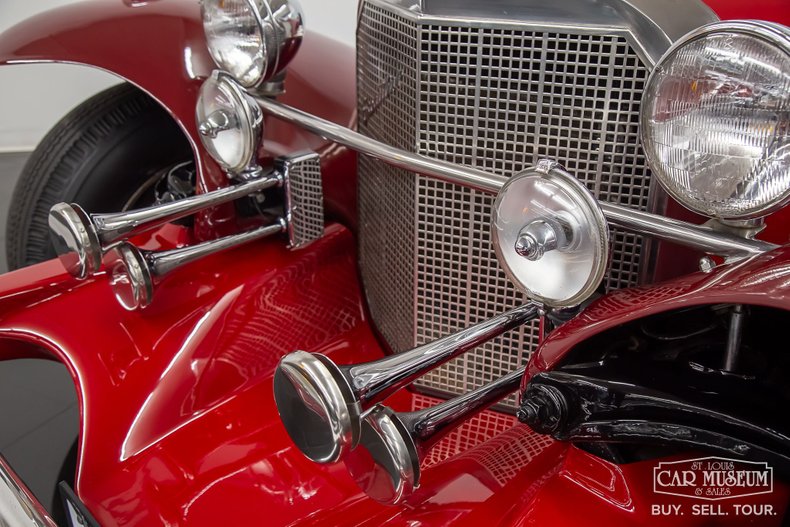 Unknown-Series-3-1975-Two-tone-Red-Black-Leather-40