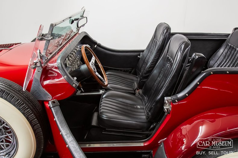 Unknown-Series-3-1975-Two-tone-Red-Black-Leather-8