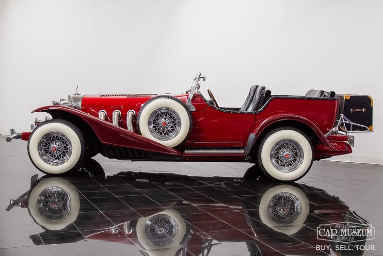 Unknown-Series-3-1975-Two-tone-Red-Black-Leather