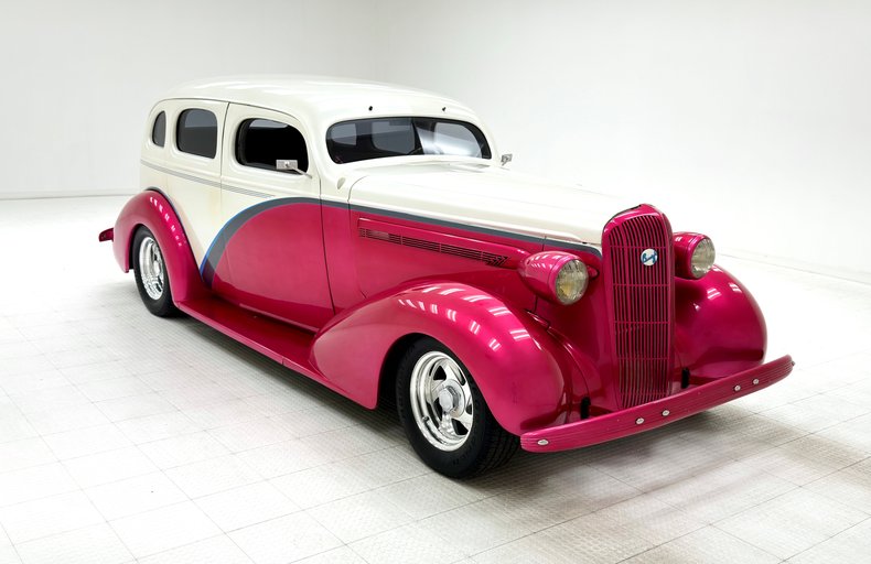 Unknown-Series-40-1936-Pearl-White-Gray-12
