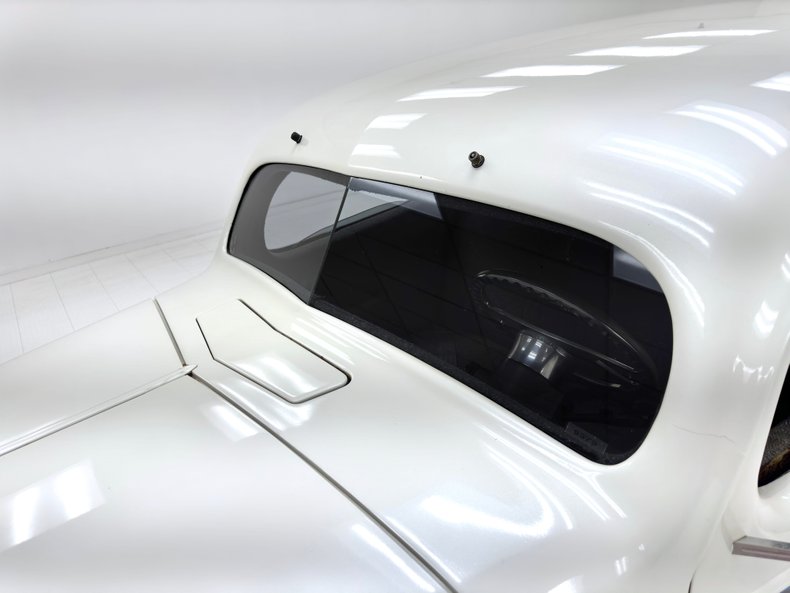 Unknown-Series-40-1936-Pearl-White-Gray-19