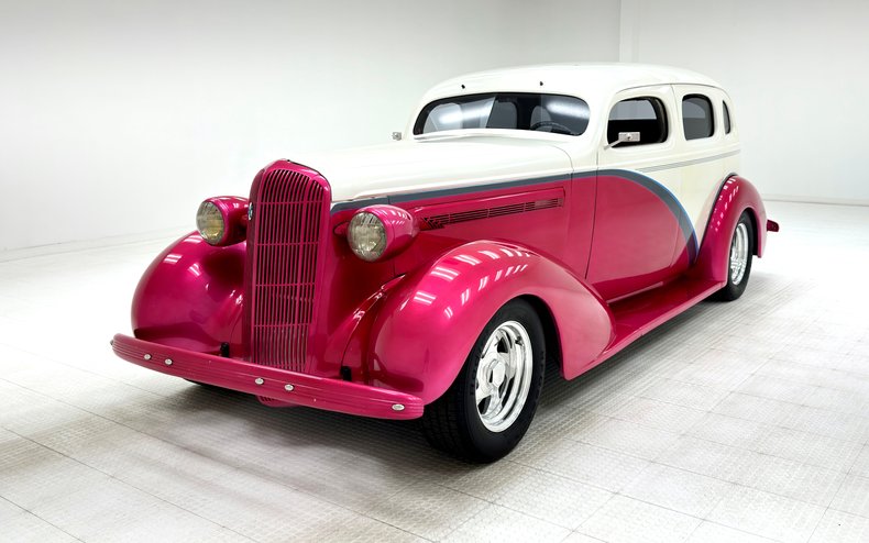 Unknown-Series-40-1936-Pearl-White-Gray-25