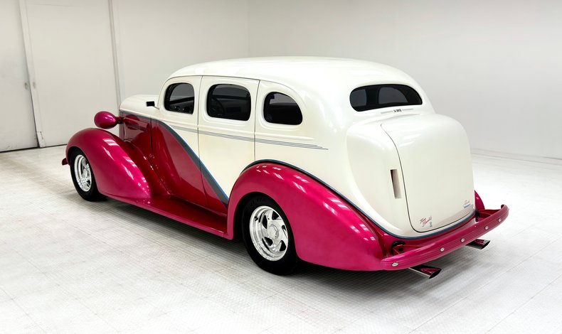 Unknown-Series-40-1936-Pearl-White-Gray-8