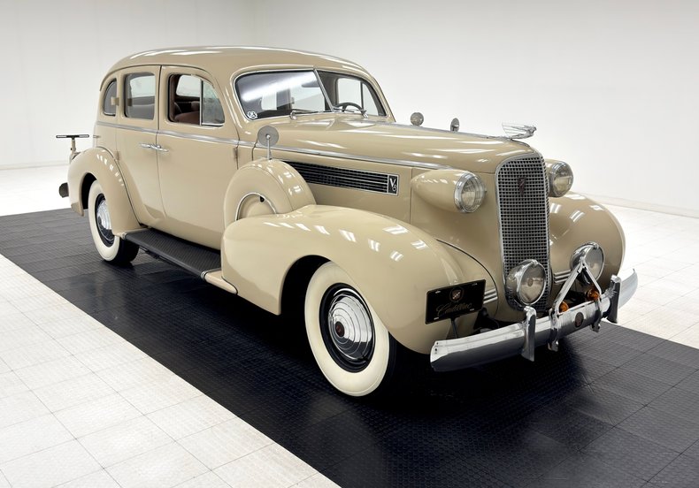 Unknown-Series-60-1937-Beauregard-Beige-Tan-7