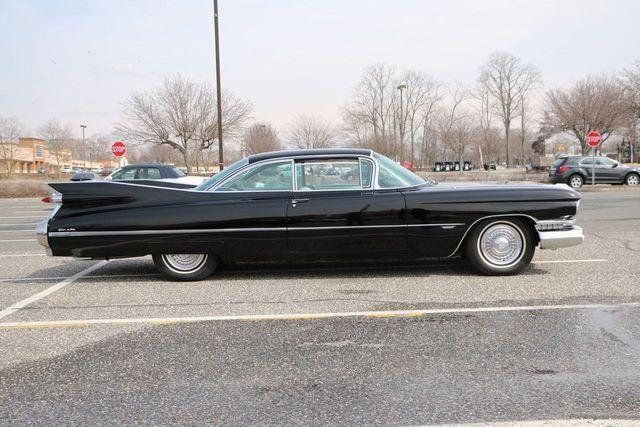 Unknown-Series-62-1959-Black-Black-29