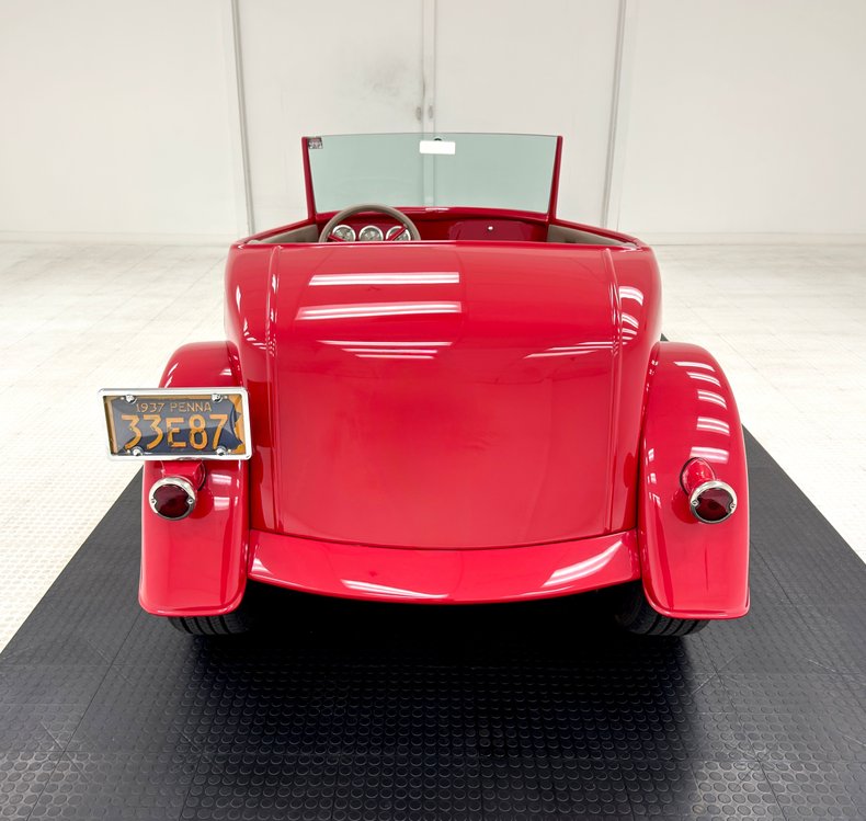 Unknown-Seven-1937-Brilliant-Red-Tan-3
