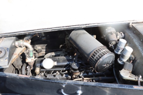 Unknown-Silver-dawn-1951-Black-Tan-2