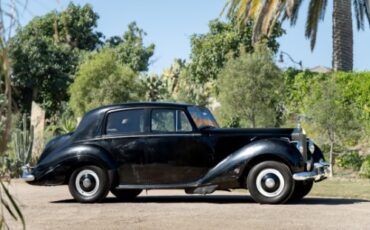Unknown-Silver-dawn-1953-Black-Tan-4